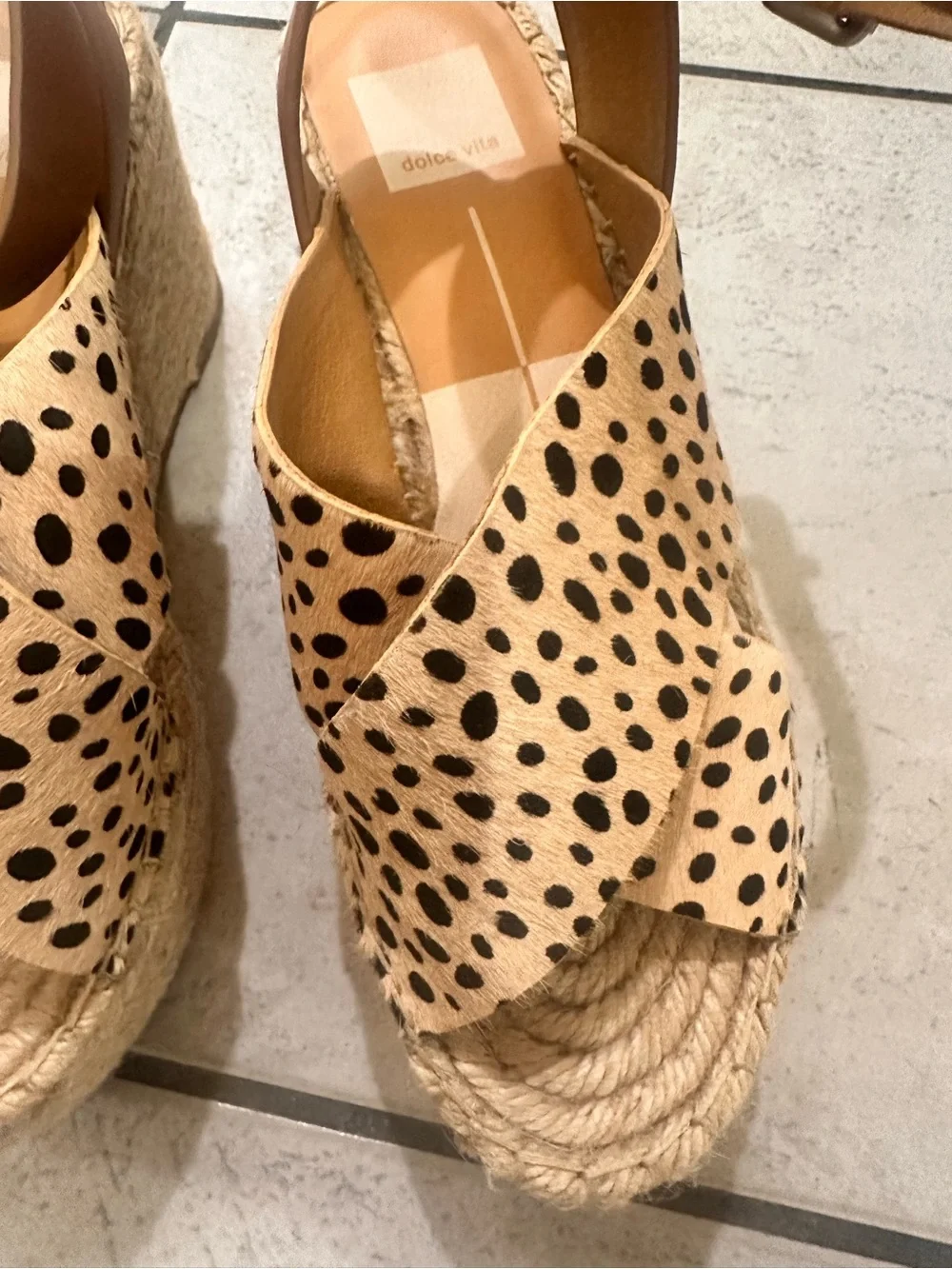 Dolce Vita Carsie platform wedge sandals cheetah print calf hair upper tan 7.5